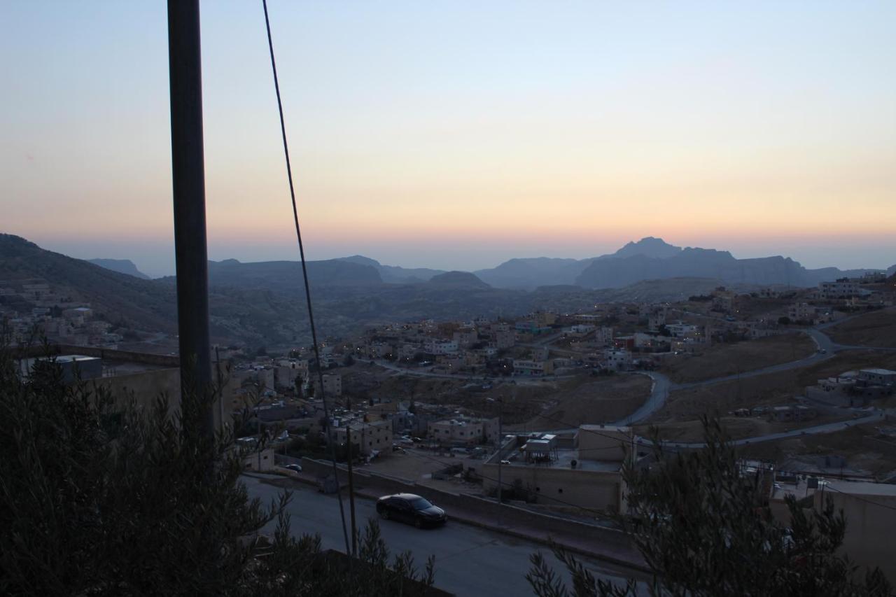 Petra Princess Balqees Hostel ワディ・ムーサ エクステリア 写真