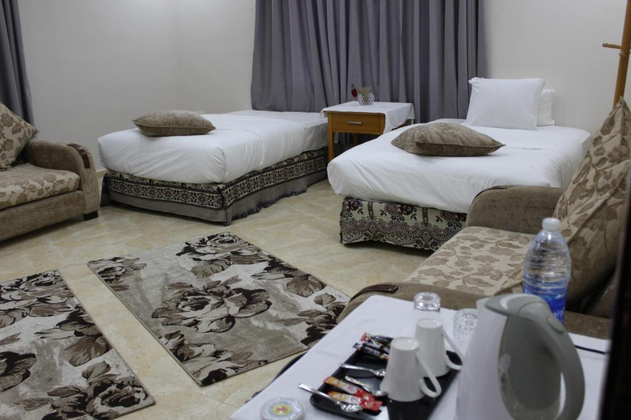 Petra Princess Balqees Hostel ワディ・ムーサ エクステリア 写真
